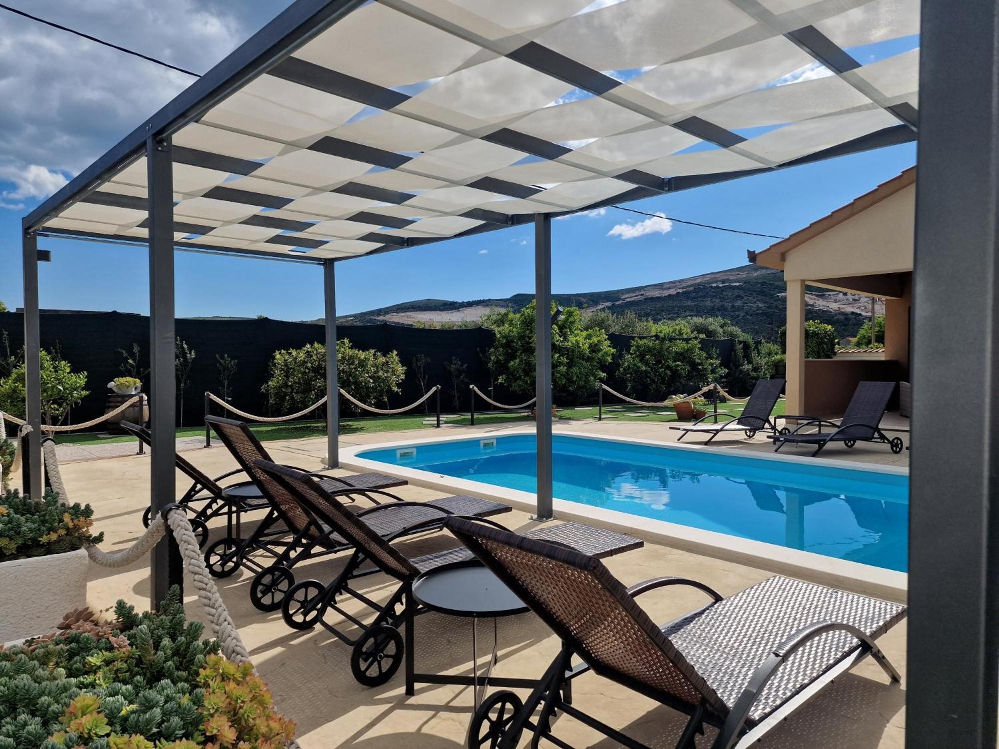 Beautiful Holiday Home "Villa Luka" Kaštel Štafilić Eksteriør bilde